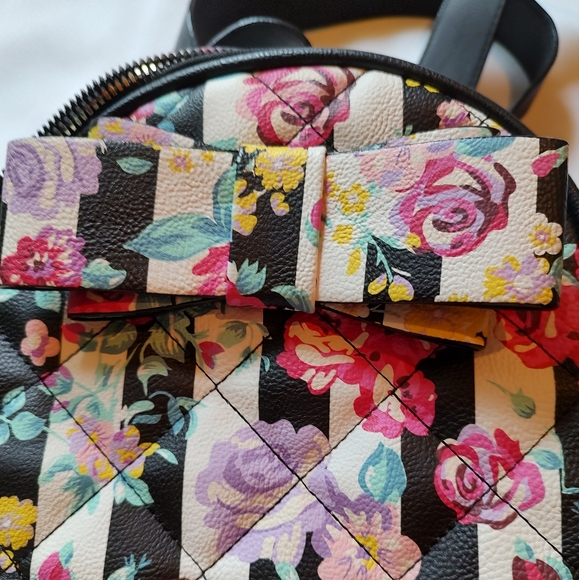 Betsey Johnson Backpack Bag - Picture 2 of 12